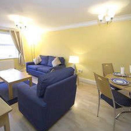 Hof - Stanshawe Court Apartments Reading Exteriör bild